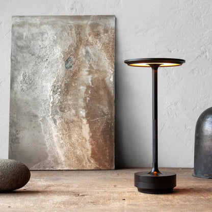 Lampada da tavolo ricaricabile Aurora in acciaio inossidabile