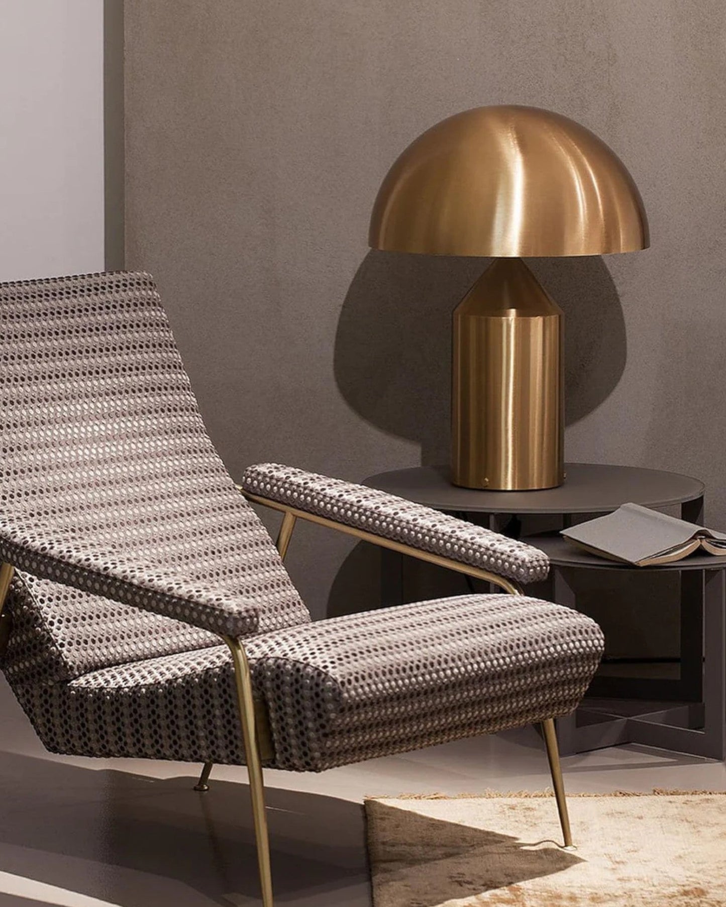 Lámpara de mesa Apollo con forma de hongo