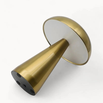 Lámpara de acero con forma de cúpula de hongo