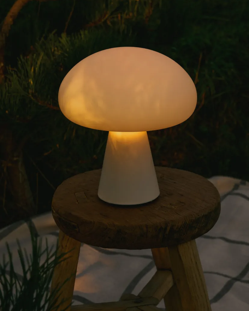 Lámpara de mesa Funji con forma de hongo